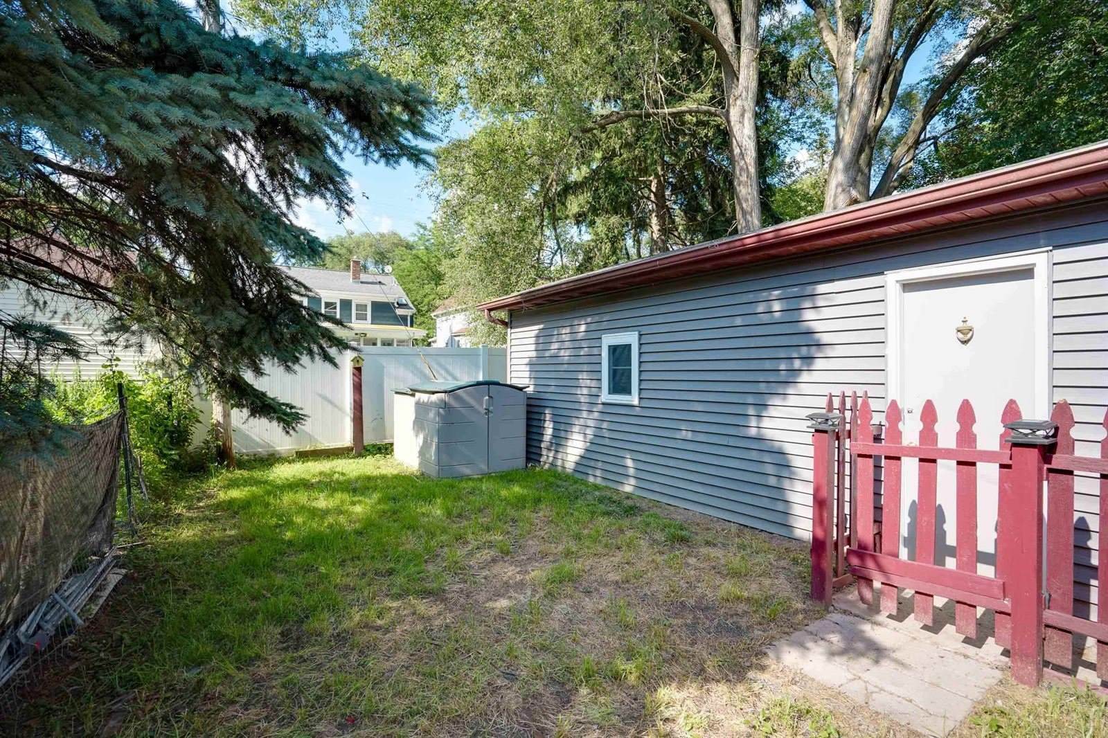 3246 Thorp, Madison, WI 53714