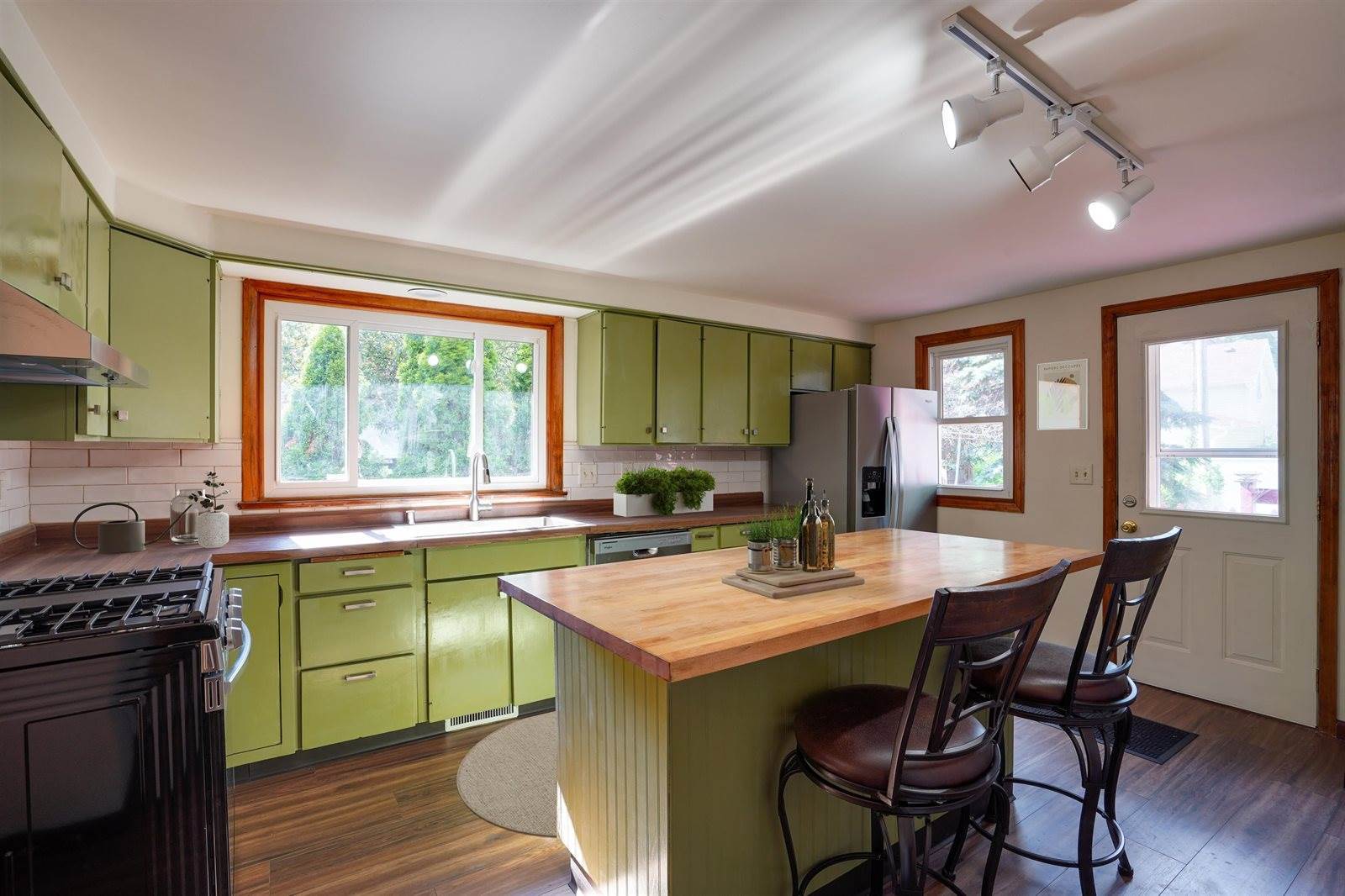 3246 Thorp, Madison, WI 53714