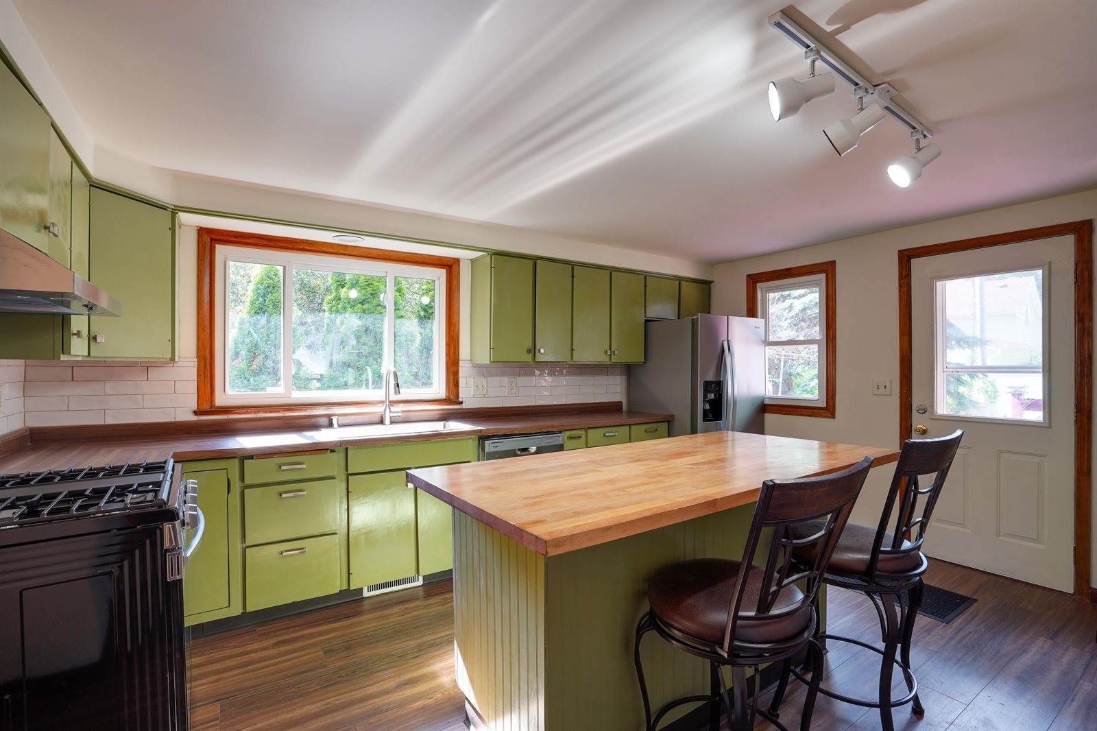 3246 Thorp, Madison, WI 53714