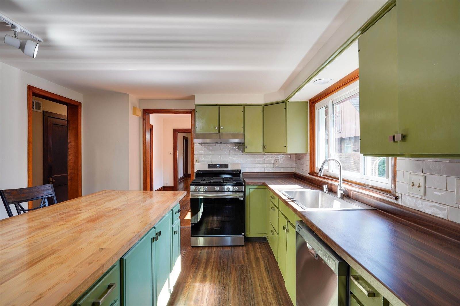 3246 Thorp, Madison, WI 53714