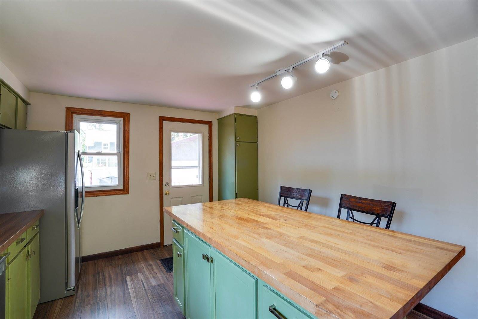 3246 Thorp, Madison, WI 53714