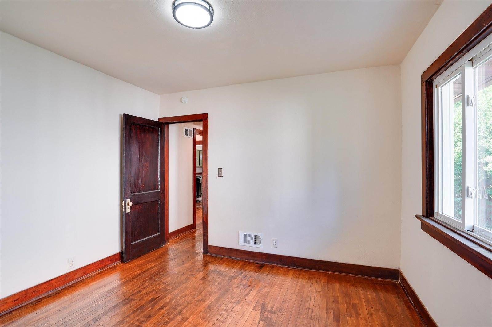 3246 Thorp, Madison, WI 53714