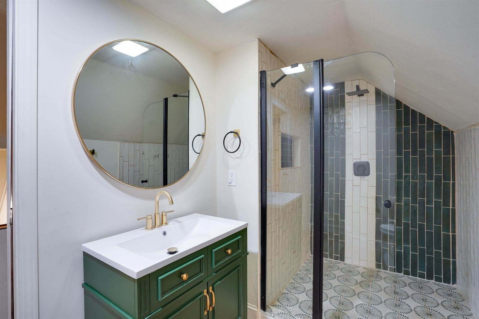 3246 Thorp, Madison, WI 53714