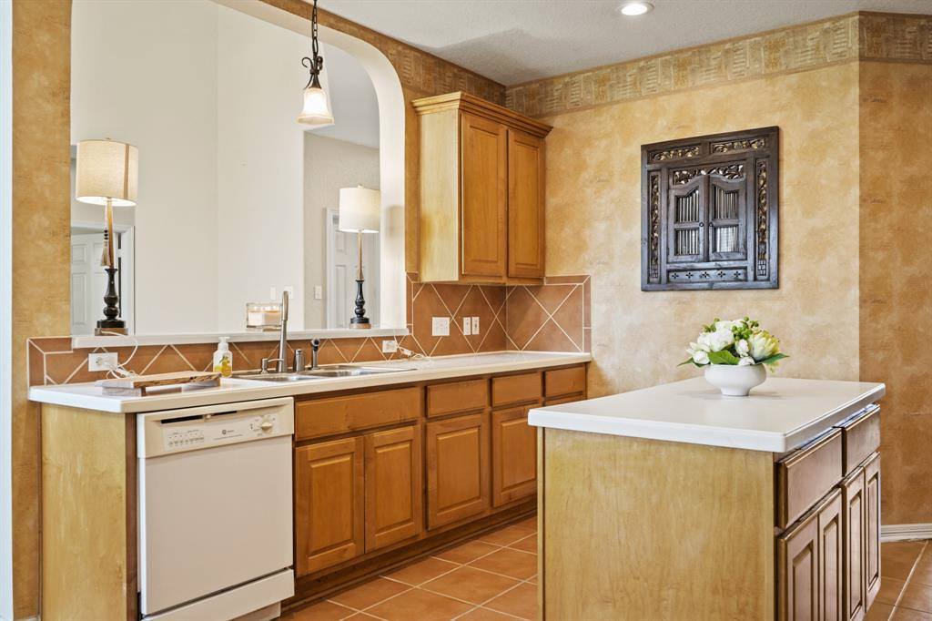 3207 Summerwind Court, Pearland, TX 77584