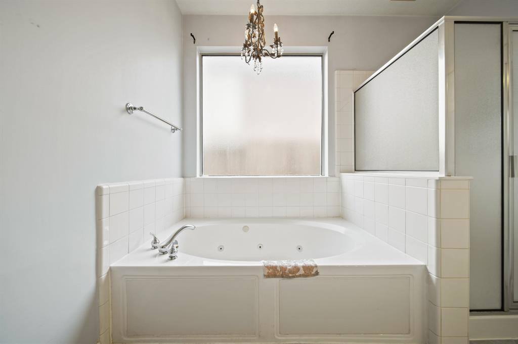 3207 Summerwind Court, Pearland, TX 77584