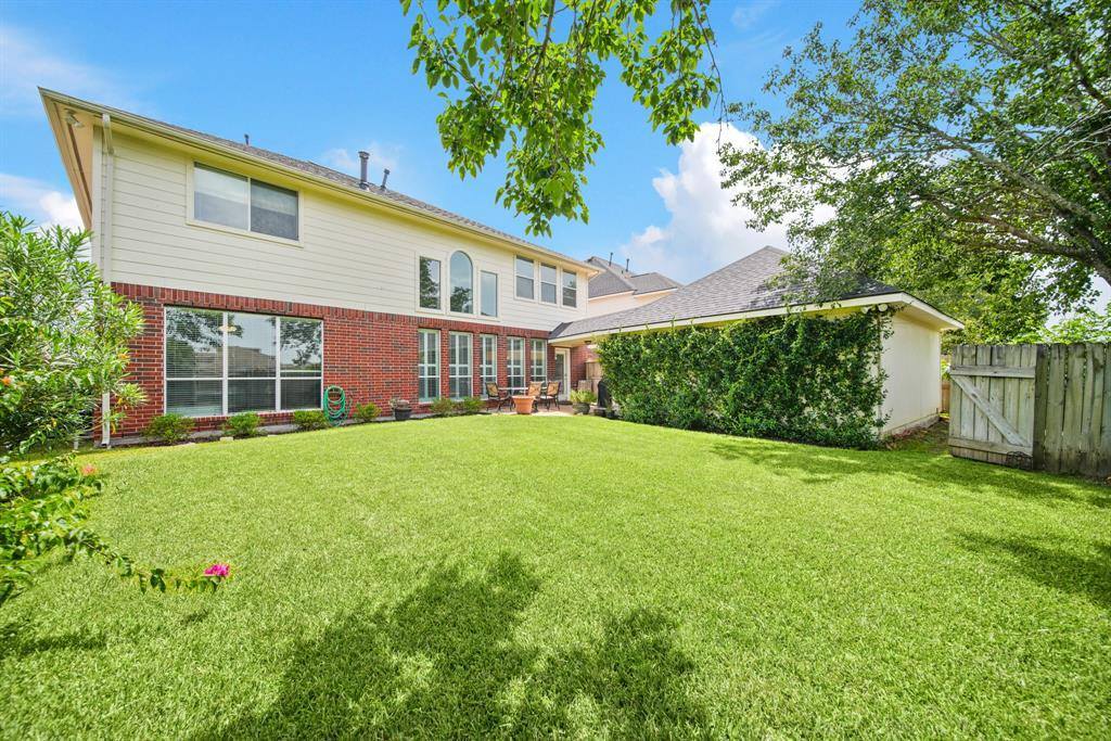 3207 Summerwind Court, Pearland, TX 77584