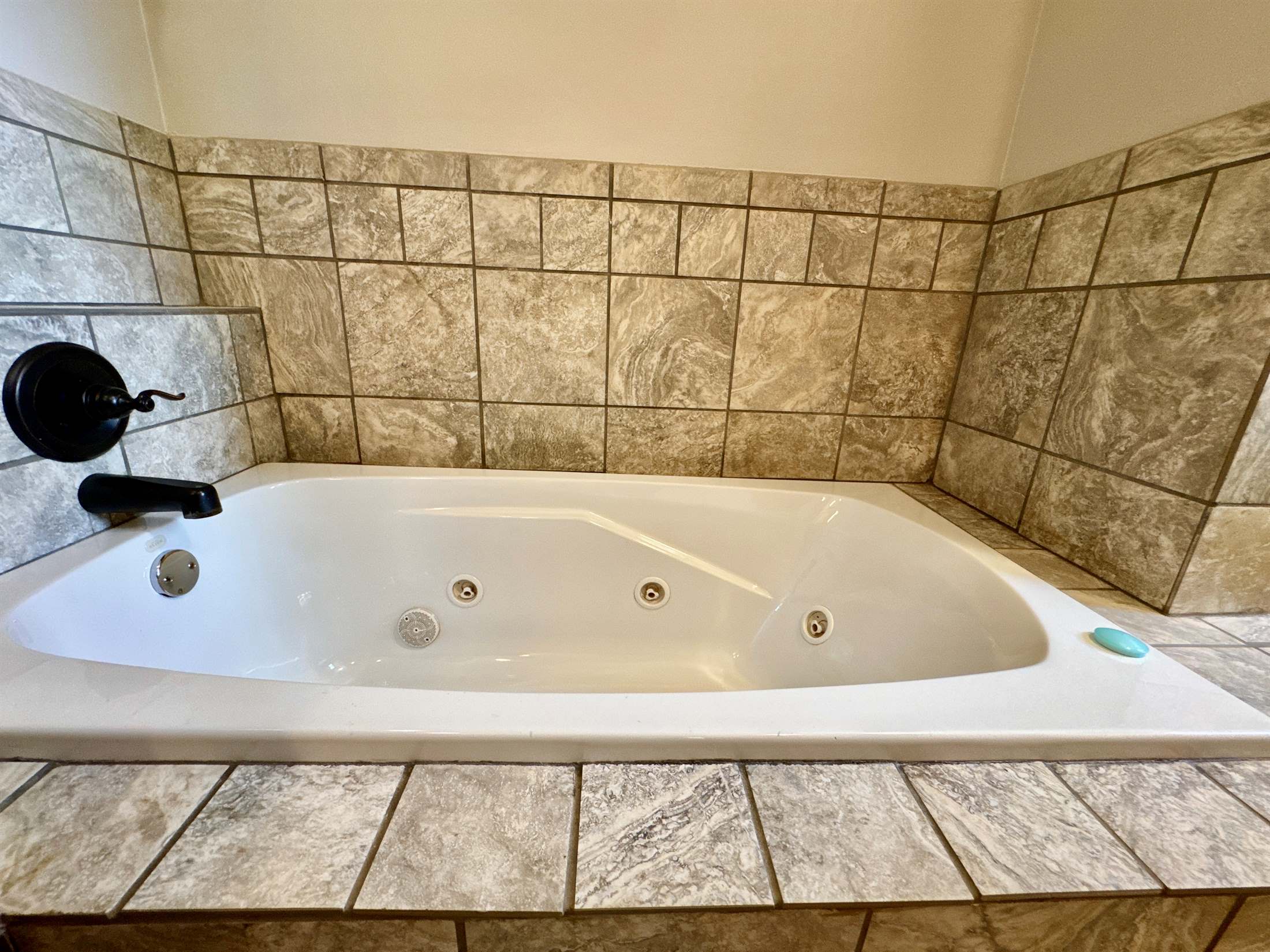 7600 SW Auburn RD, Auburn, KS 66402