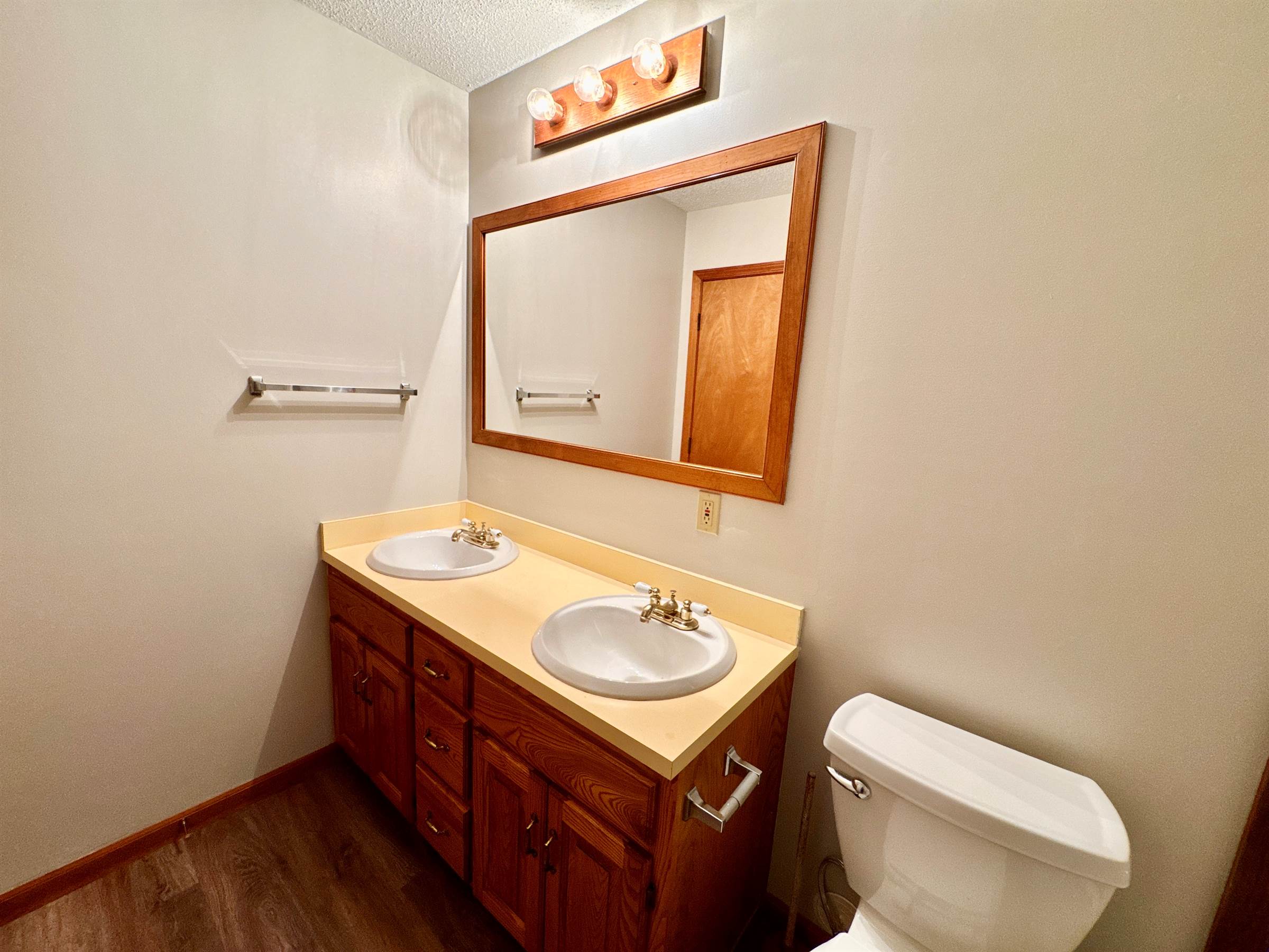 7600 SW Auburn RD, Auburn, KS 66402