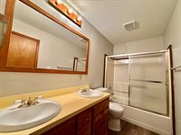 7600 SW Auburn RD, Auburn, KS 66402