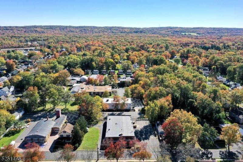 343 Somerset St, Long Hill Township, NJ 07980