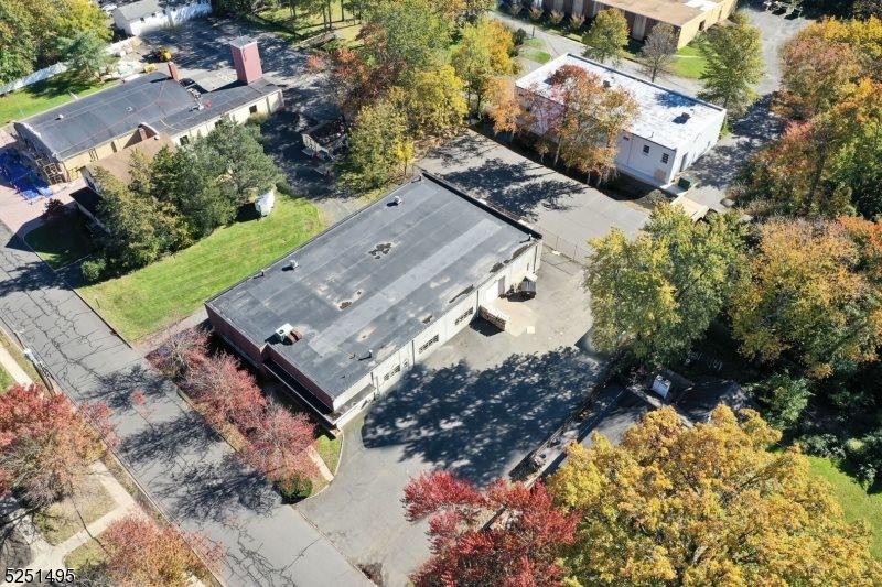 343 Somerset St, Long Hill Township, NJ 07980