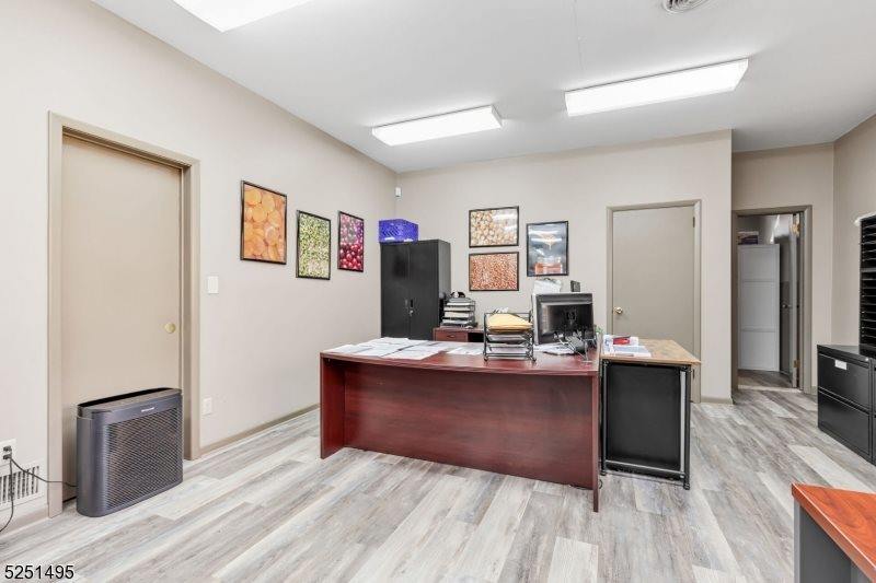 343 Somerset St, Long Hill Township, NJ 07980