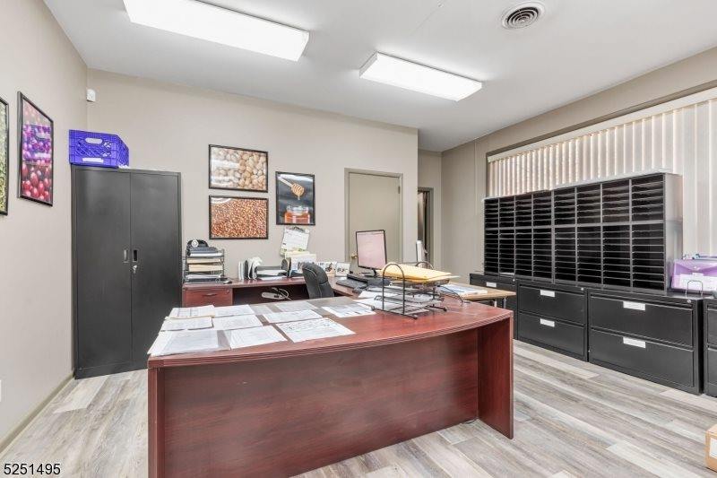 343 Somerset St, Long Hill Township, NJ 07980