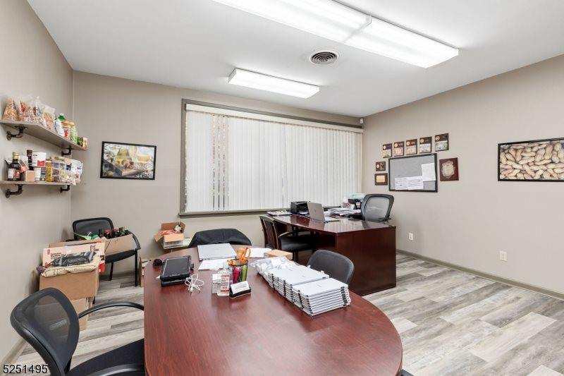 343 Somerset St, Long Hill Township, NJ 07980