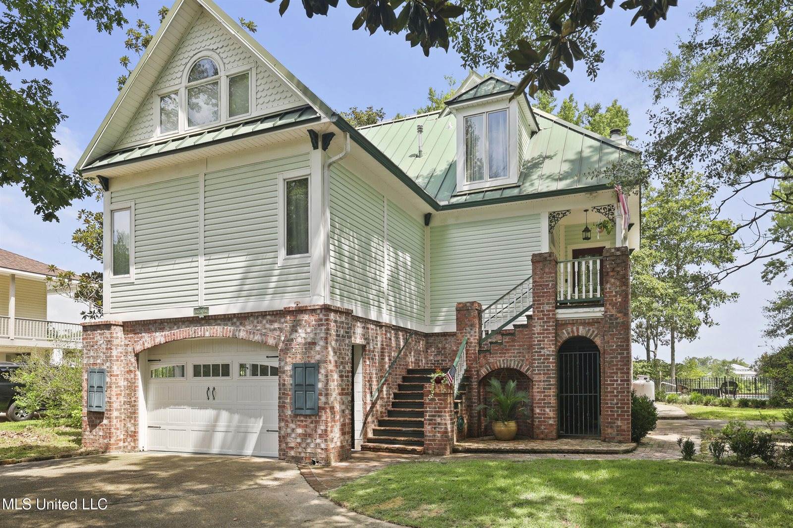 3512 River Bluff Road, D'Iberville, MS 39540