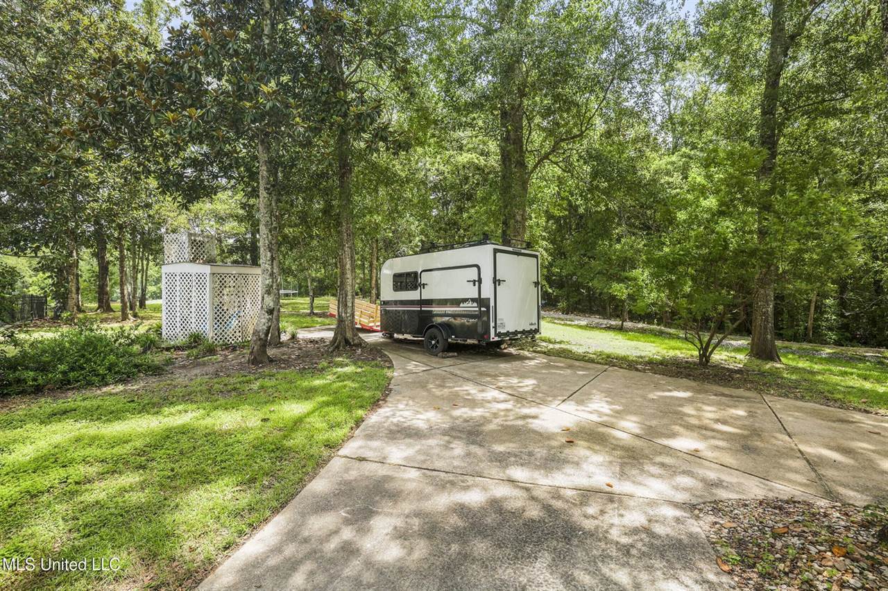 3512 River Bluff Road, D'Iberville, MS 39540