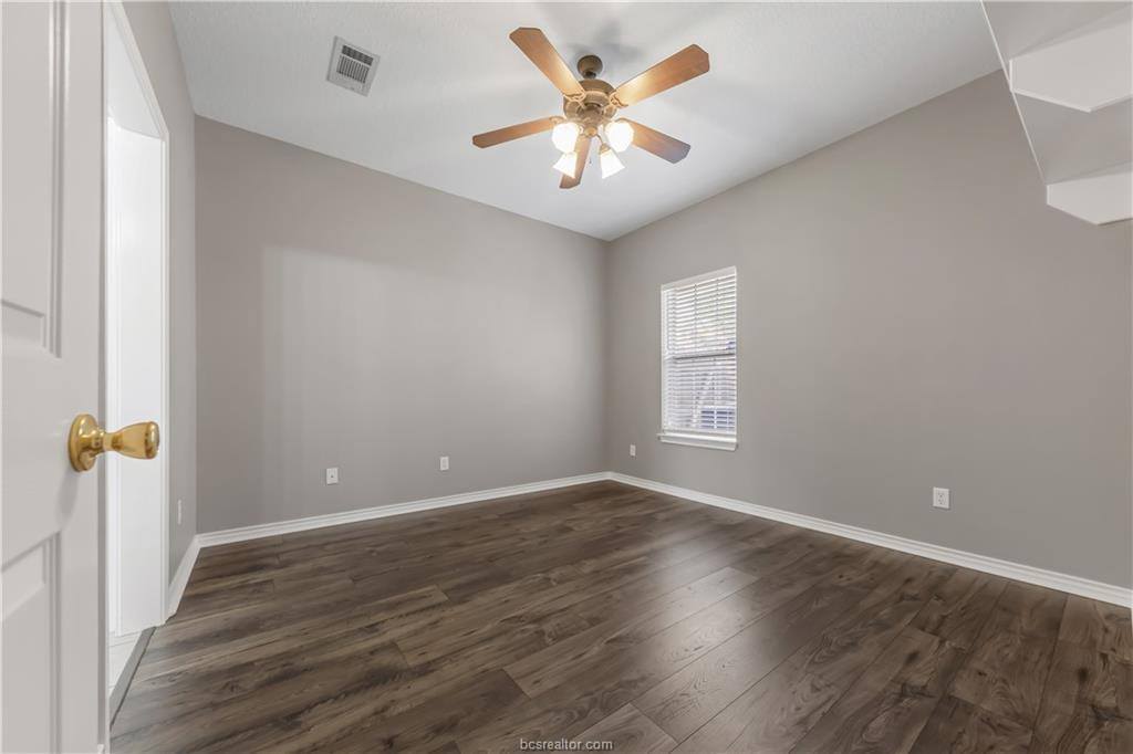 201 Fraternity Row, College Station, TX 77845