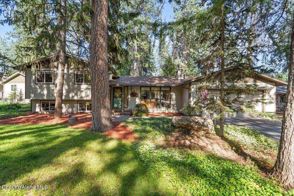 5301 North Pinegrove Dr, Coeur d'Alene, ID 83815