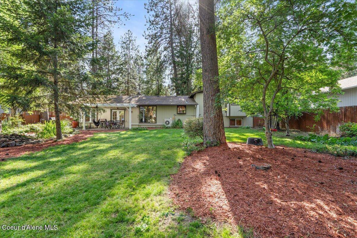 5301 North Pinegrove Dr, Coeur d'Alene, ID 83815