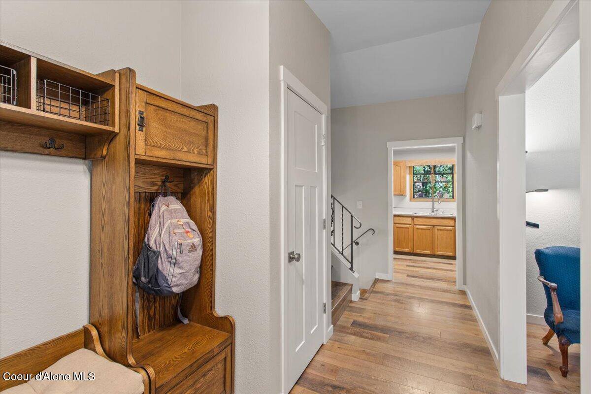 5301 North Pinegrove Dr, Coeur d'Alene, ID 83815