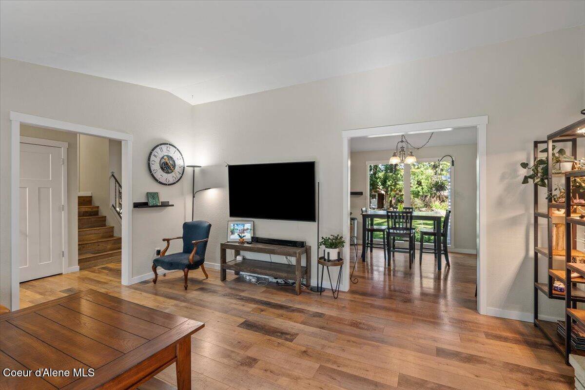 5301 North Pinegrove Dr, Coeur d'Alene, ID 83815