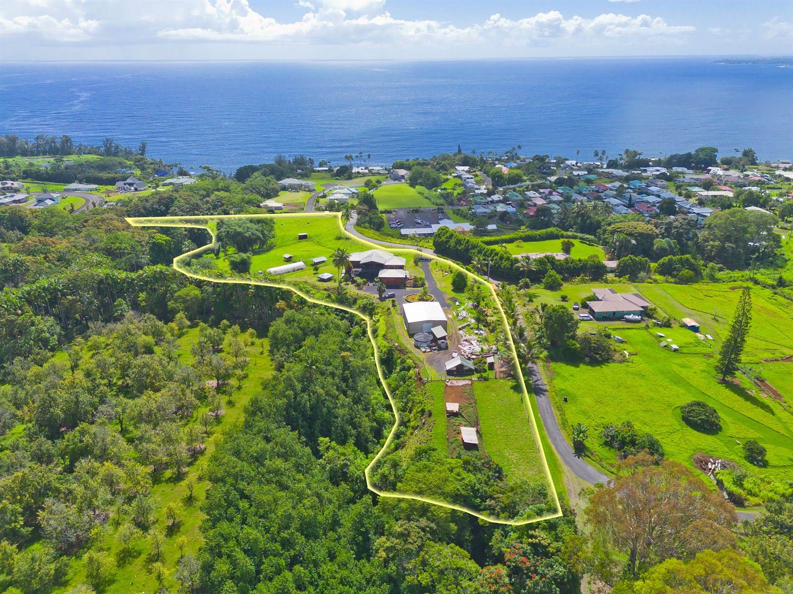 120 Woa Rd, Hilo, HI 96720