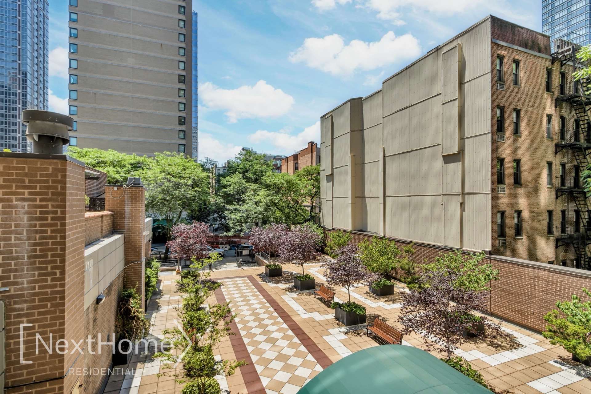 345 East 93rd Street #2E, New York, NY 10128