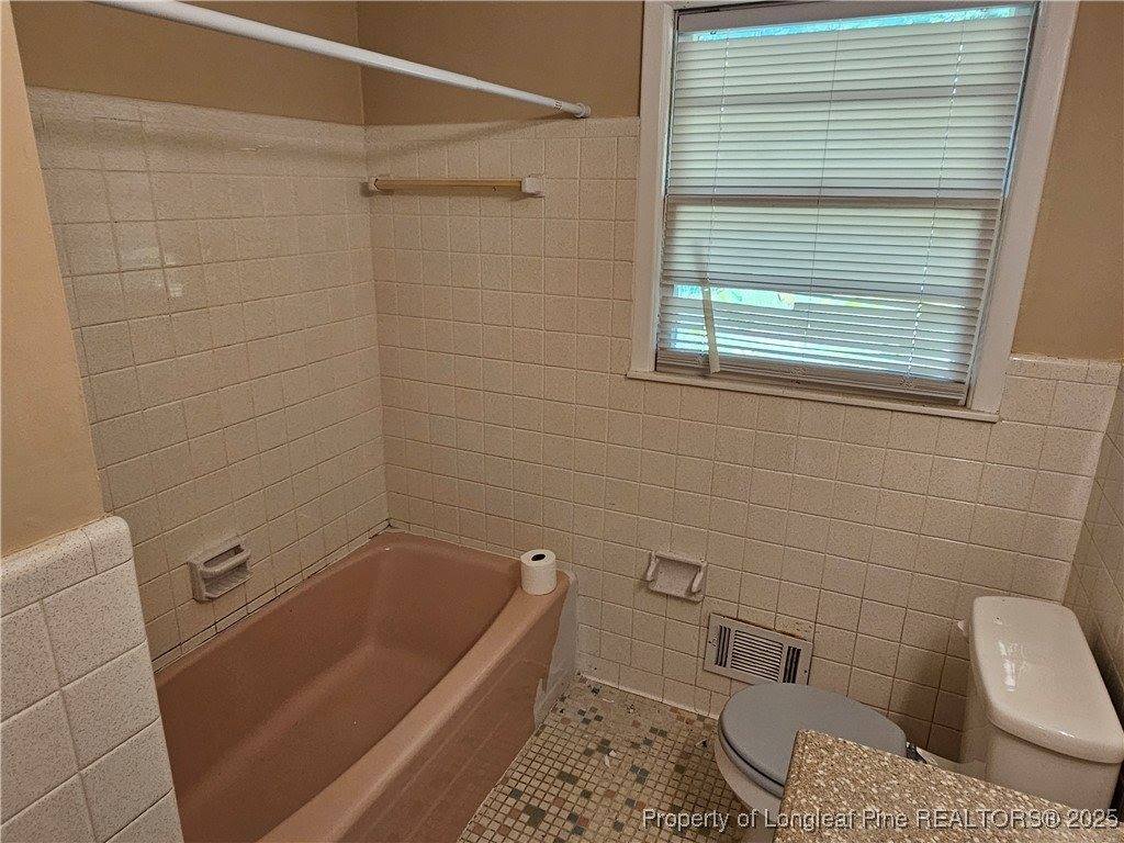 1918 Roxie Avenue, Fayetteville, NC 28304