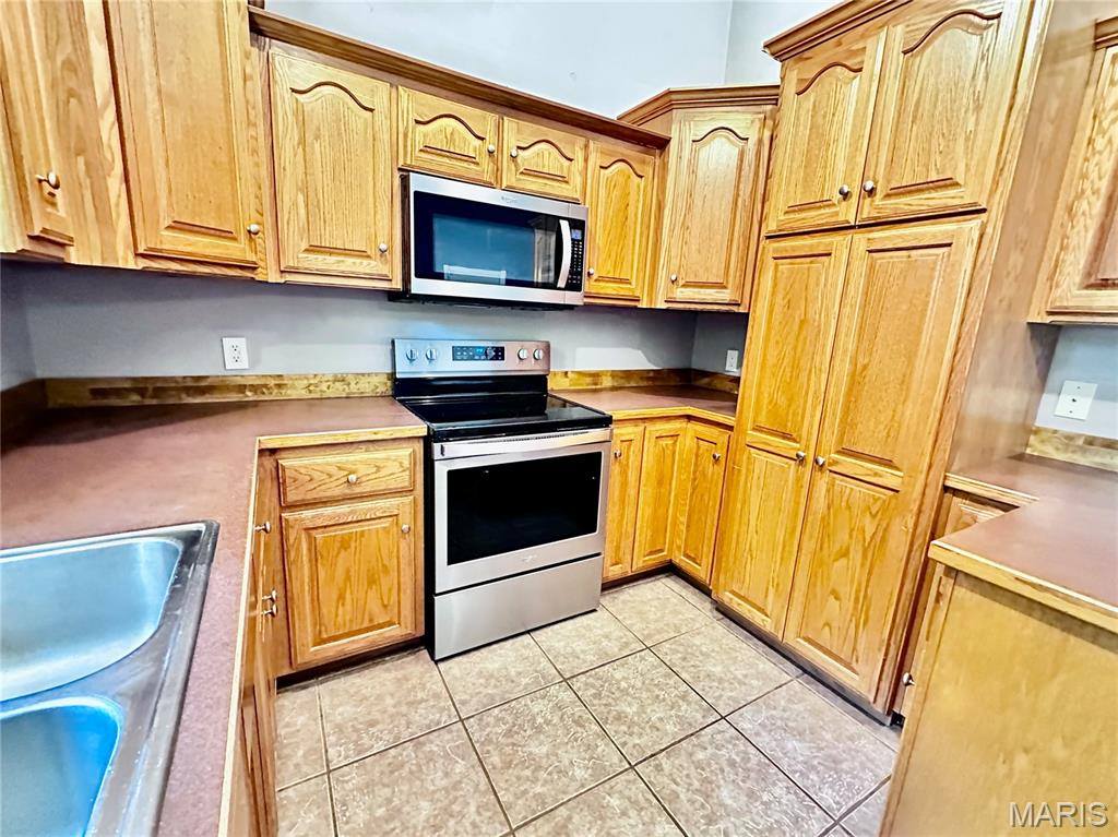 21147 Hideaway Lane, Saint Robert, MO 65584