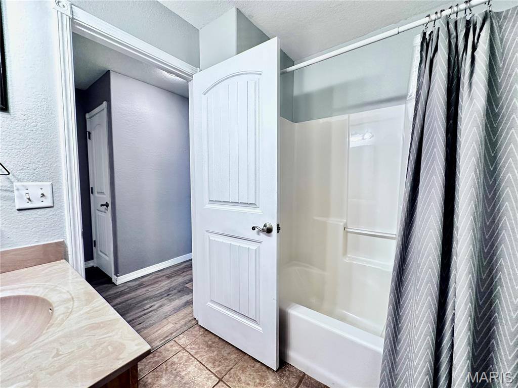 21147 Hideaway Lane, Saint Robert, MO 65584