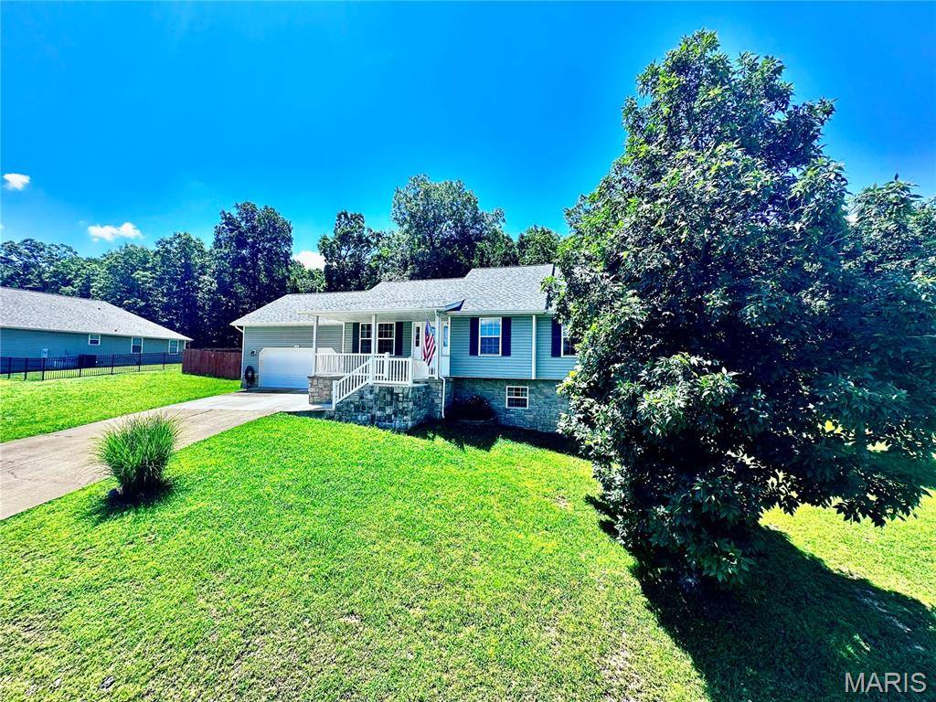 21147 Hideaway Lane, Saint Robert, MO 65584