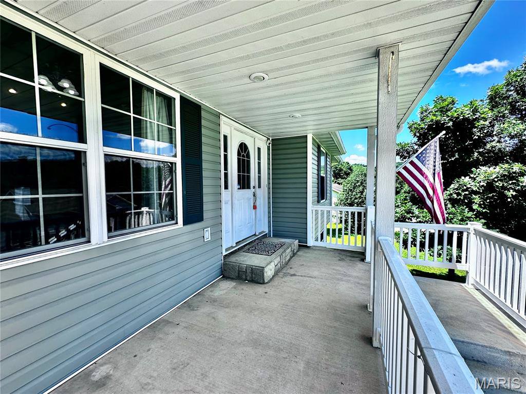 21147 Hideaway Lane, Saint Robert, MO 65584