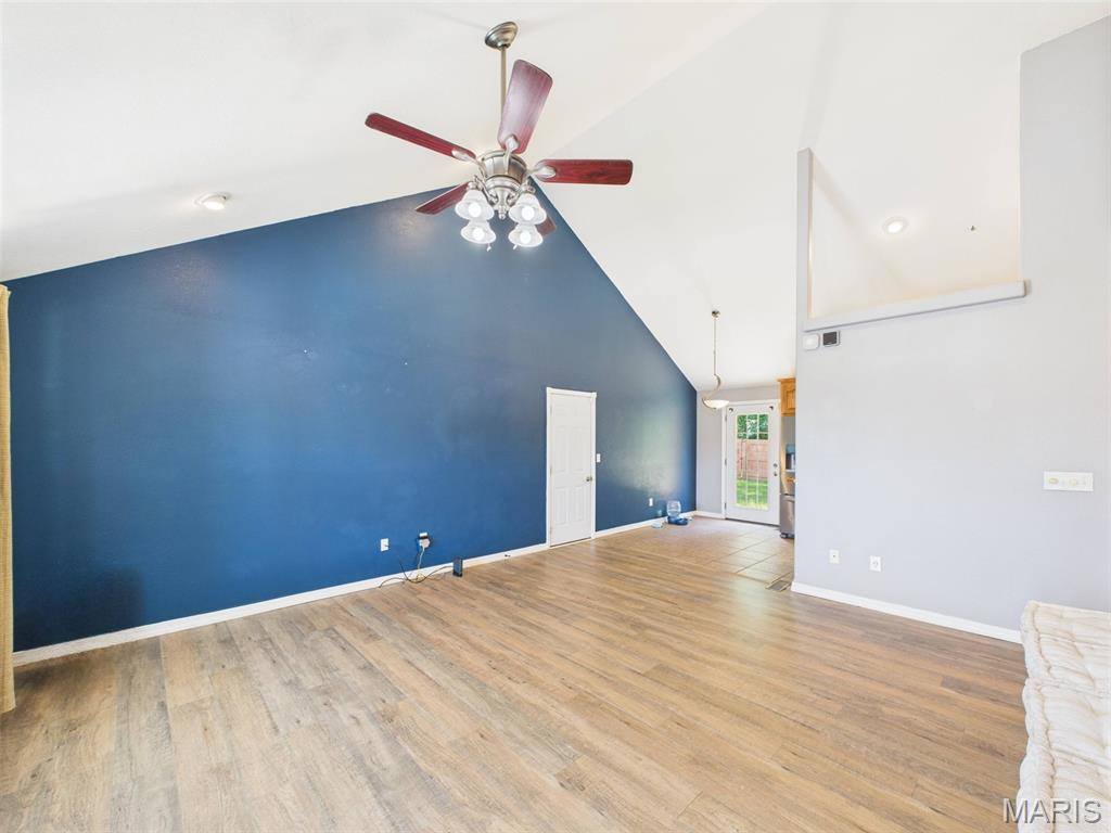 21147 Hideaway Lane, Saint Robert, MO 65584