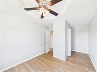 21147 Hideaway Lane, Saint Robert, MO 65584