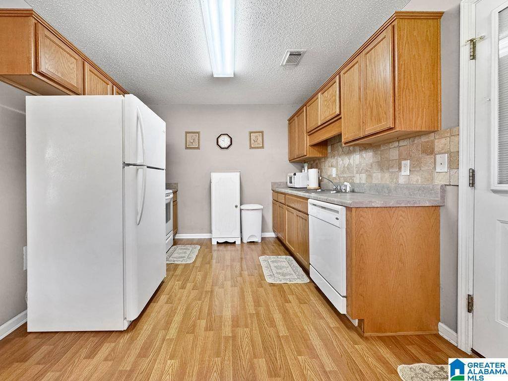 11465 Bent Pine Drive, Moundville, AL 35474