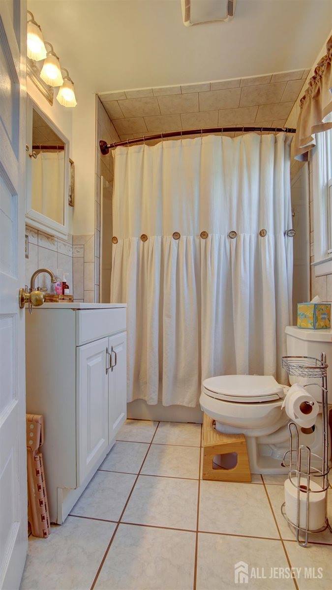 110 North Pine Avenue, South Amboy, NJ 08879