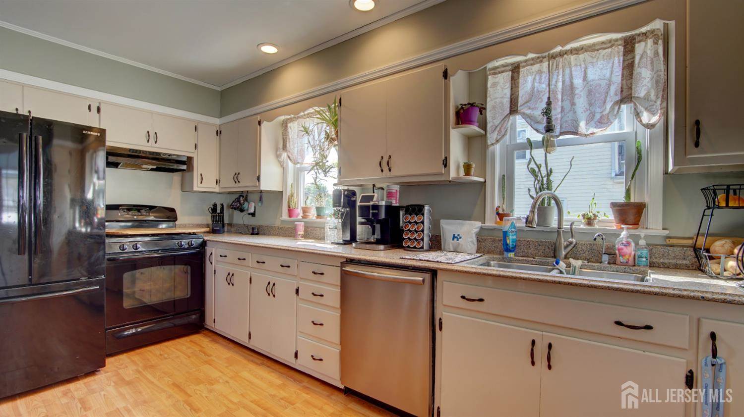 110 North Pine Avenue, South Amboy, NJ 08879