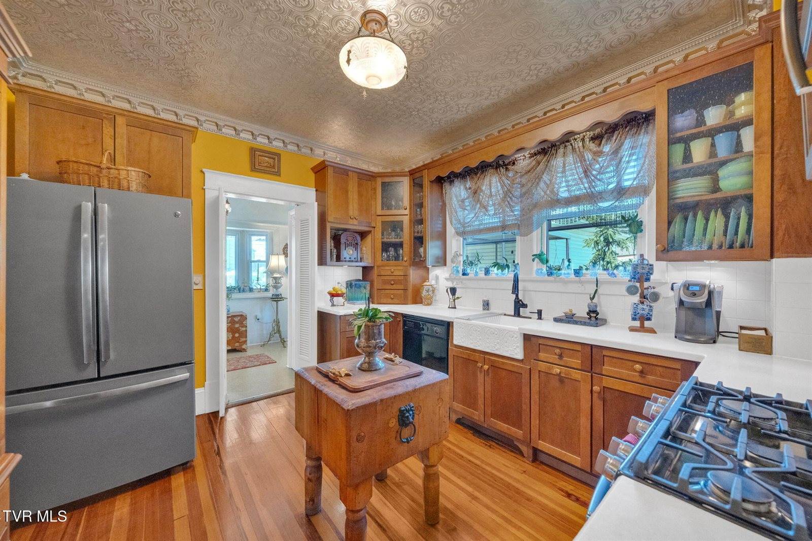 201 West Wanola Avenue, Kingsport, TN 37660