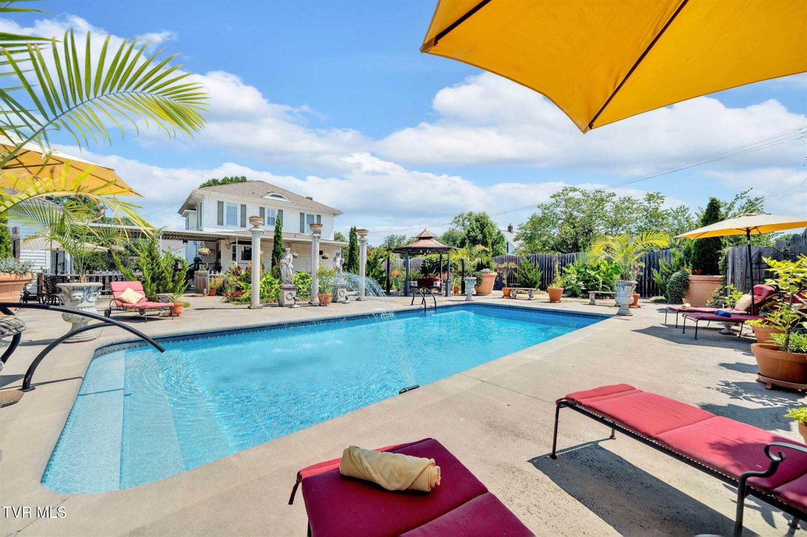 201 West Wanola Avenue, Kingsport, TN 37660