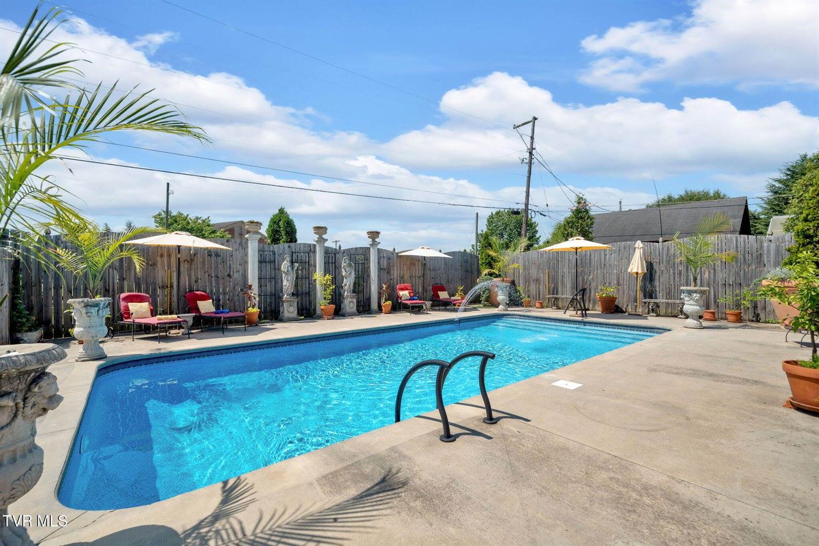 201 West Wanola Avenue, Kingsport, TN 37660