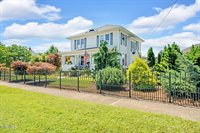 201 West Wanola Avenue, Kingsport, TN 37660