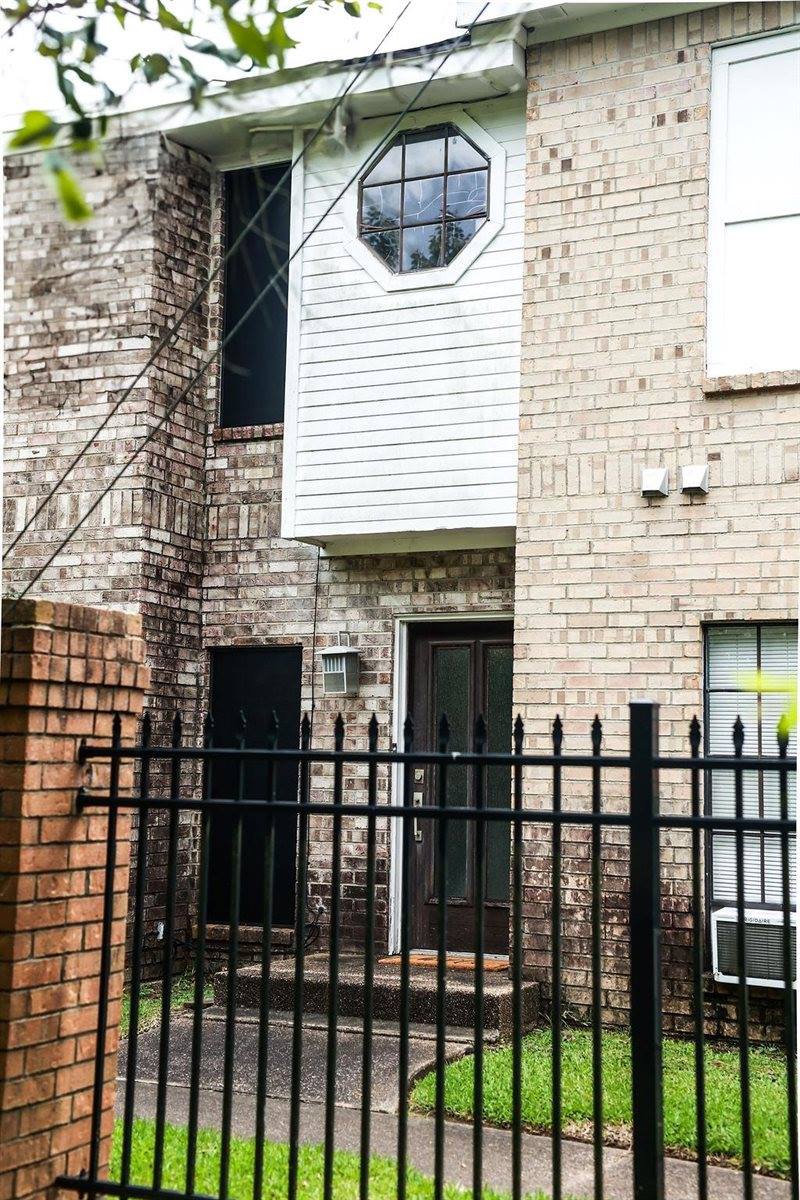 1620 Wellington Place #204, Beaumont, TX 77706