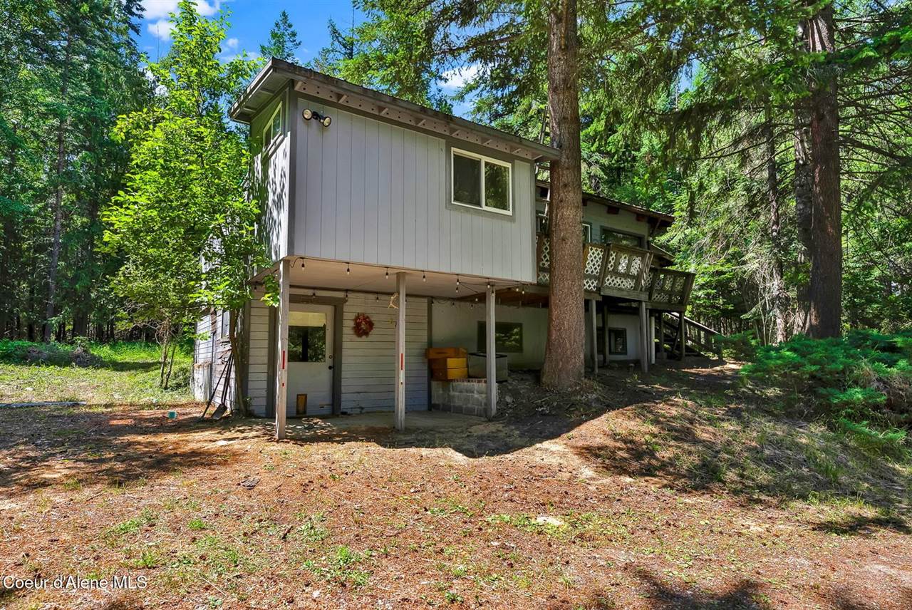 480 Mountain Meadows Road, Naples, ID 83847