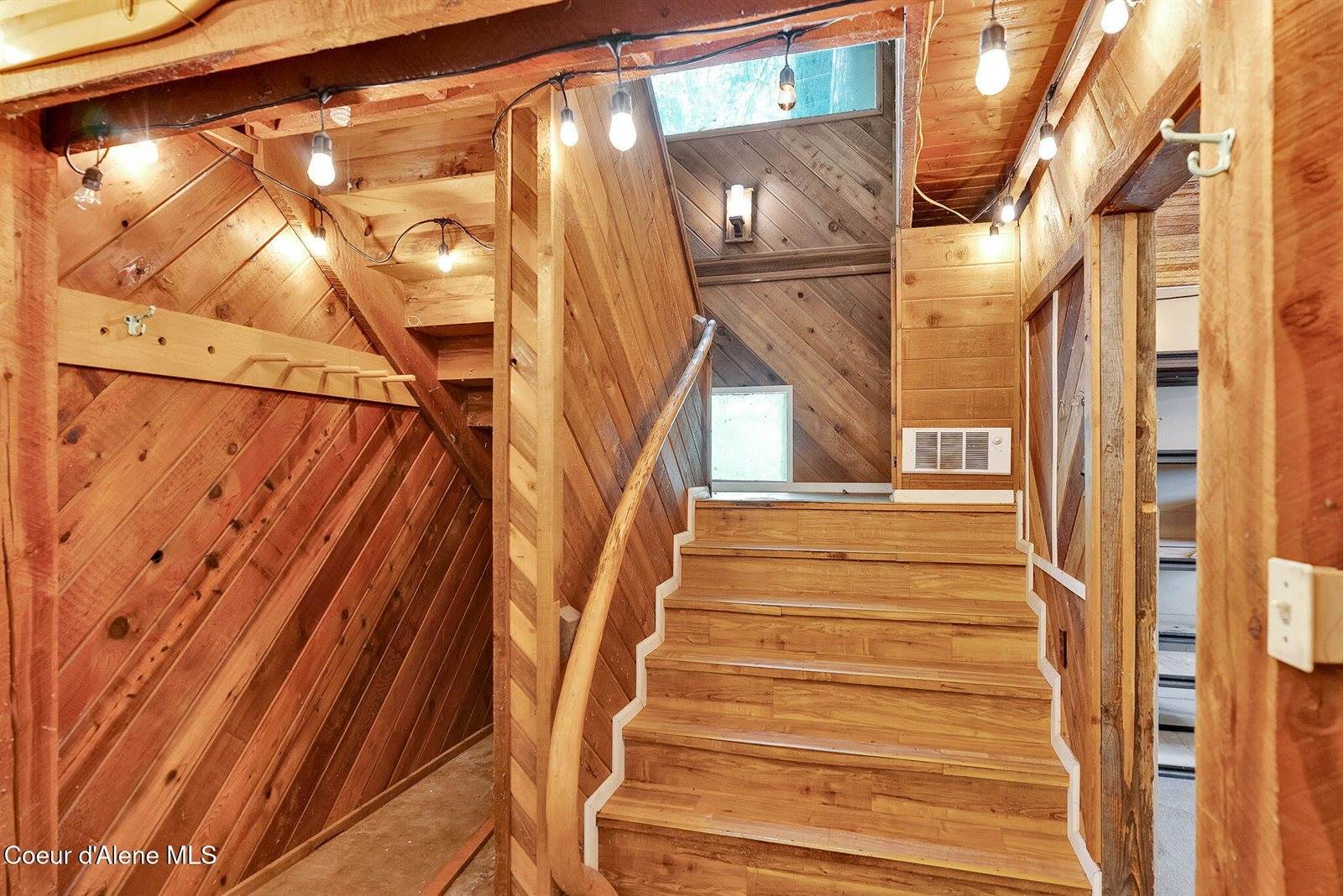 480 Mountain Meadows Road, Naples, ID 83847