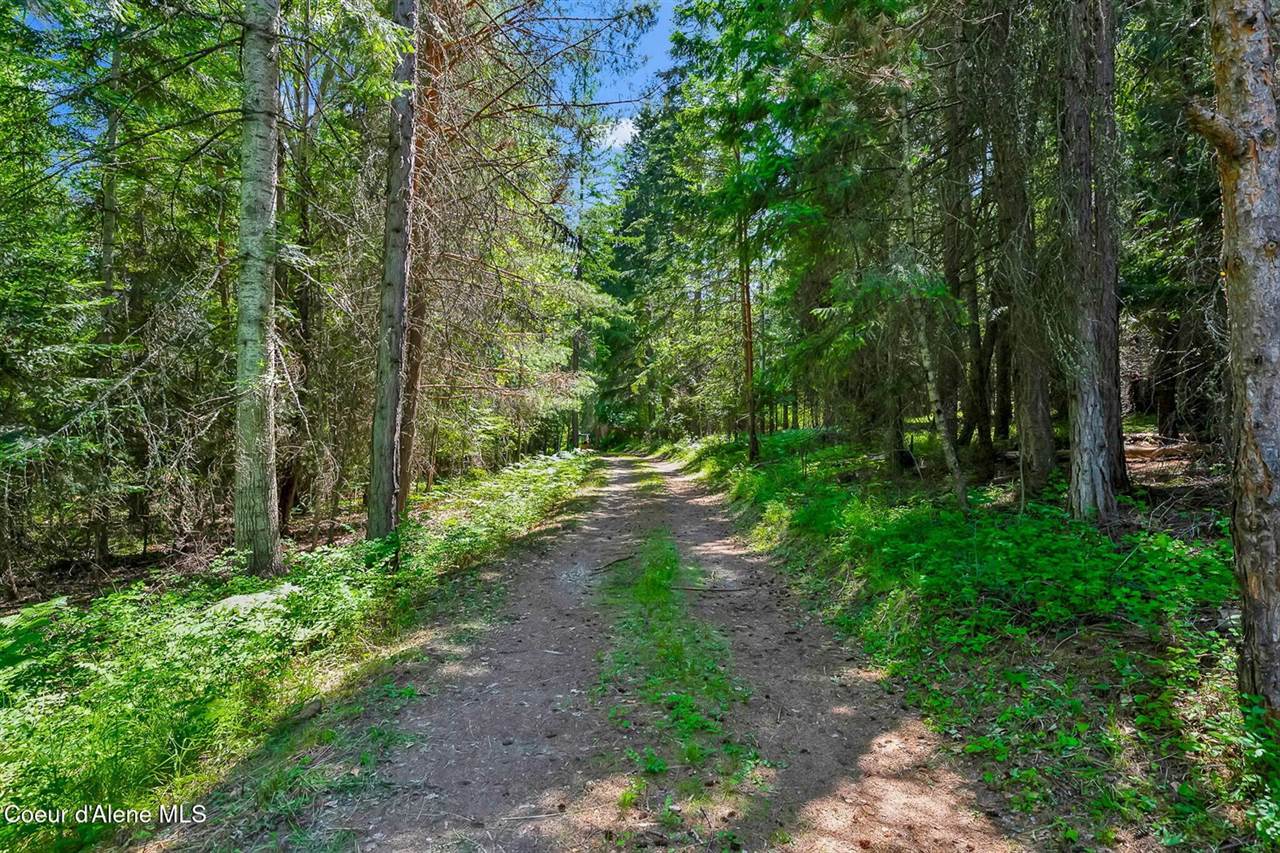 480 Mountain Meadows Road, Naples, ID 83847