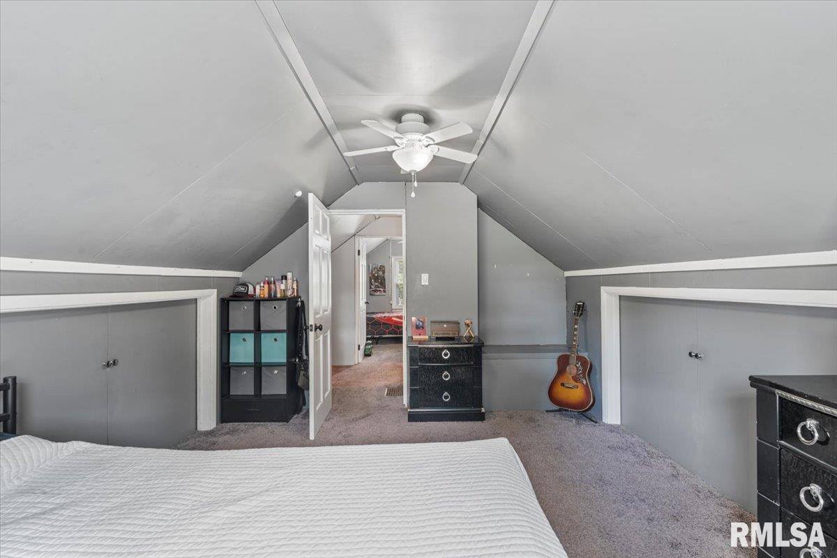 109 West 19TH Avenue, Coal Valley, IL 61240