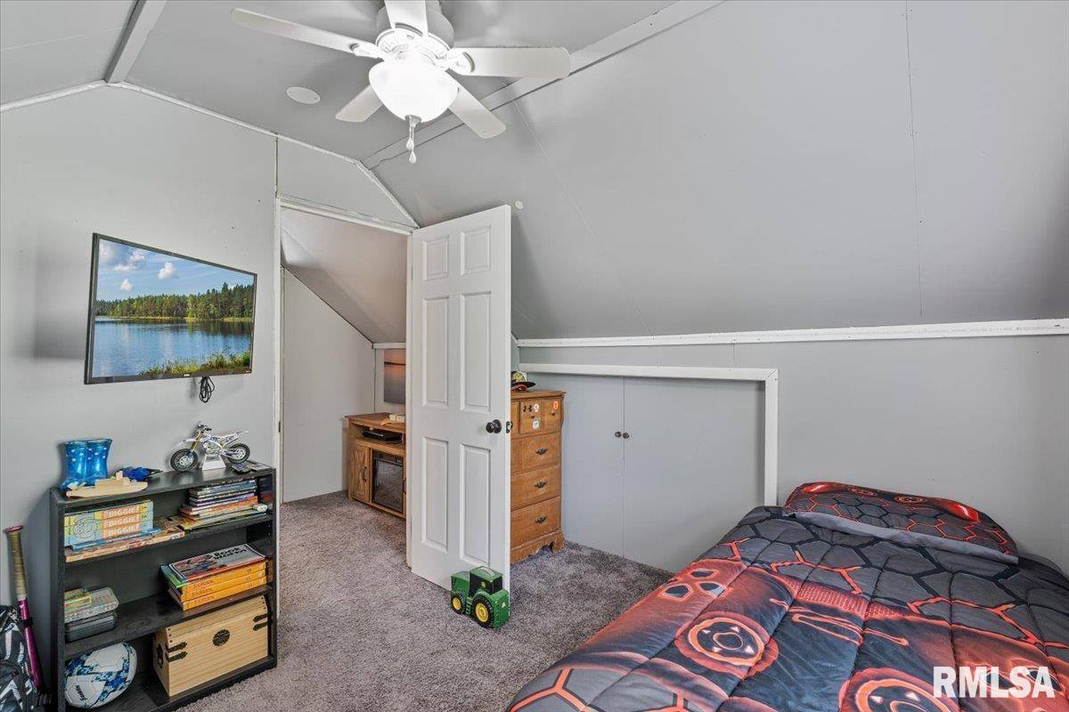 109 West 19TH Avenue, Coal Valley, IL 61240