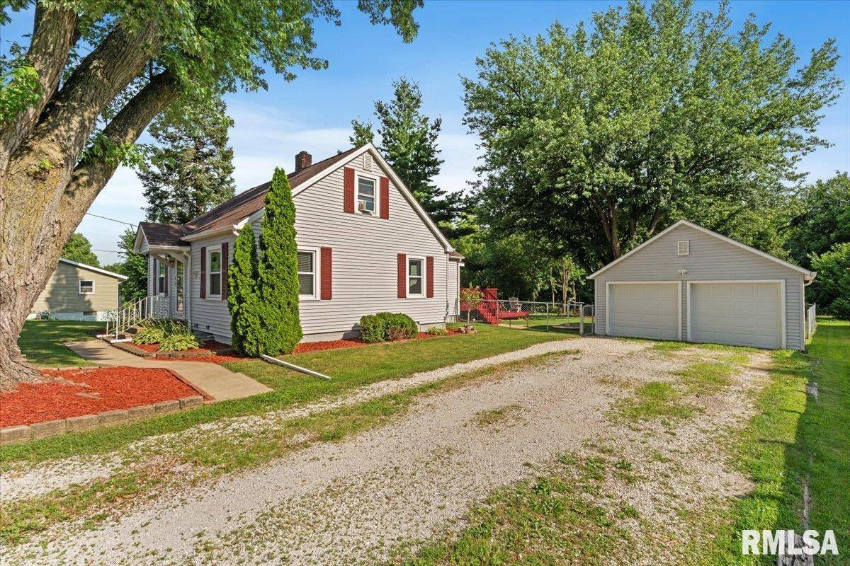 109 West 19TH Avenue, Coal Valley, IL 61240