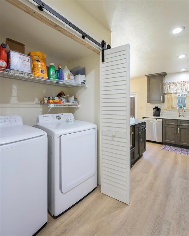 2946 Woodcroft Circle, Carrollton, TX 75006