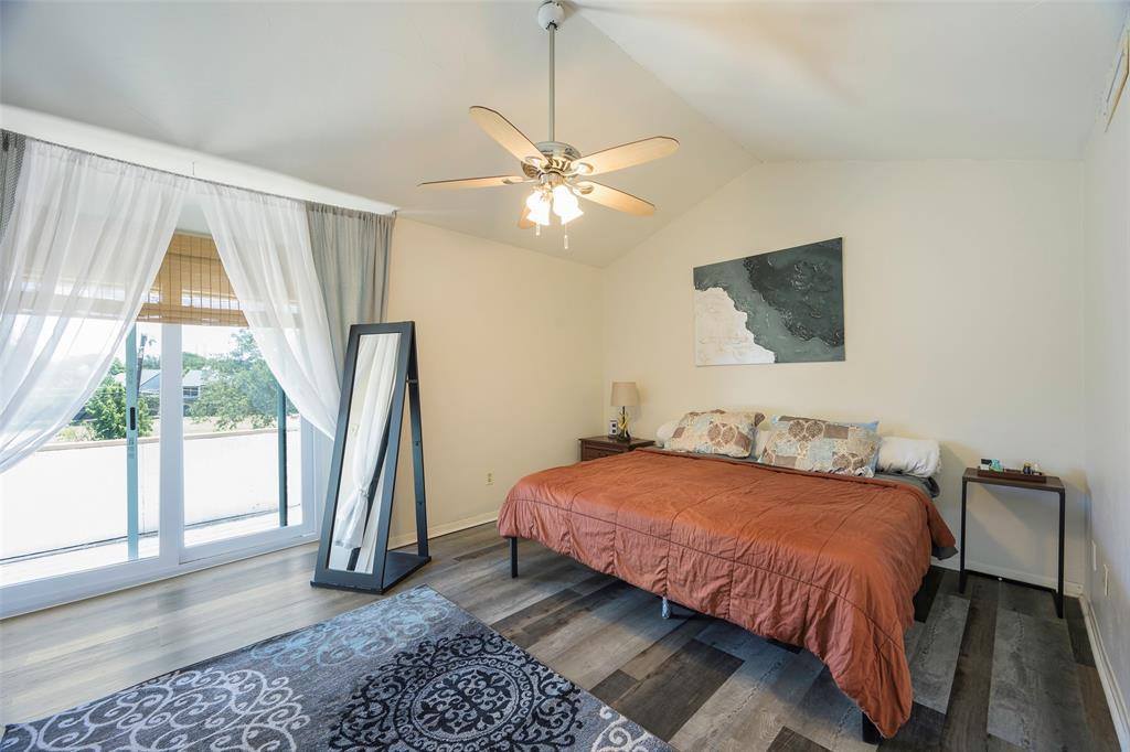 2946 Woodcroft Circle, Carrollton, TX 75006